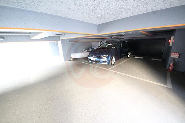 画像27:駐車場に車を止められます