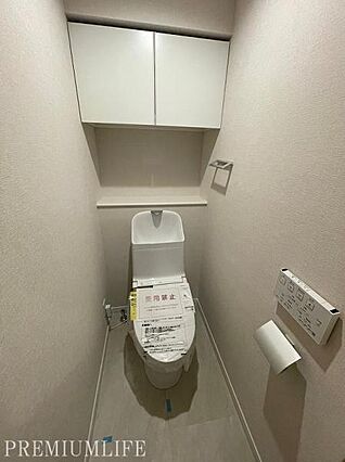 白を基調とした...
