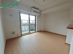 ナリッシュ 1階1LDKのリビング/ダイニング