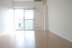 シャレード牧落III 3階1Kのリビング/ダイニング