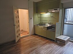 阪急箕面線 牧落駅 徒歩16分の賃貸マンション 1階2DKのリビング/ダイニング