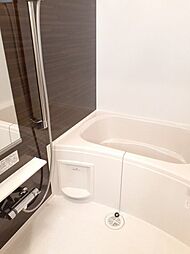 コンパクトで使いやすいお風呂です