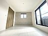 室内：WICを備えたお部屋です！べッドを置いても十分な広さがあります♪