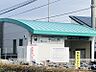周辺：半田口駅まで　564m　徒歩約8分●ホームは2面2線の無人駅。駅を起点に、南吉の生家・半田赤レンガ建物・半田運河と、新美南吉の足跡をたどれます。