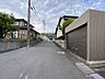 外観：見通しの良い直線道路。毎日の駐車も安心です！