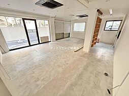 パレスホリケ4 1F 1階ワンルームのリビング/ダイニング