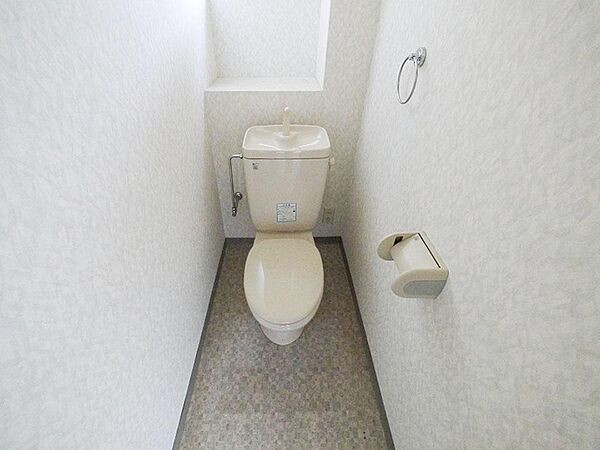画像7:清潔感のある明るいトイレ☆