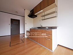 サンハイツ岸川 102 1階3DKのリビング/ダイニング