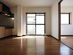 レジデンス小城 101 1階2DKのリビング/ダイニング