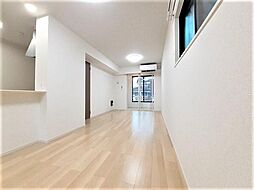 ラフレーズ II101 1階1LDKのリビング/ダイニング