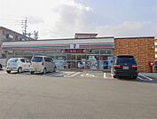 セブンイレブン(260m)
