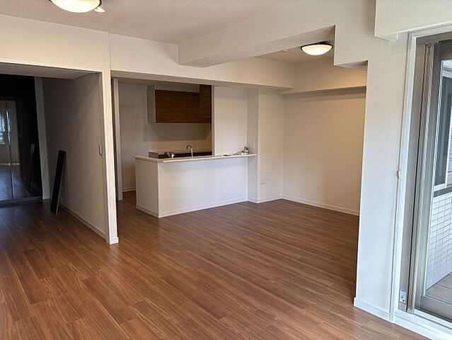 リビング/ダイニング ジオ御所南　河原町二条 4階/-