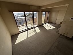 ヴイ・シティ草加弐番館 3LDKのリビング/ダイニング