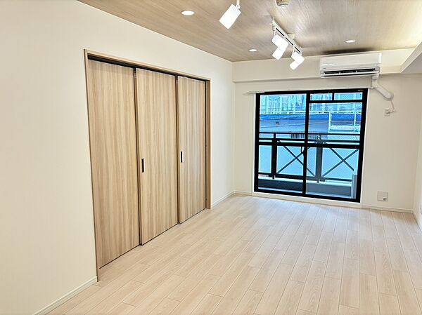 リビング/ダイニングを拡大表示