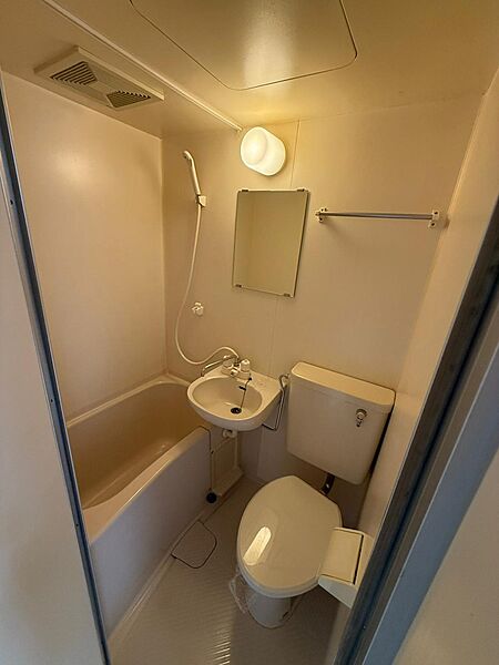 トイレを拡大表示