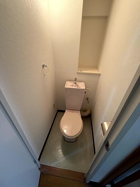 トイレを拡大表示