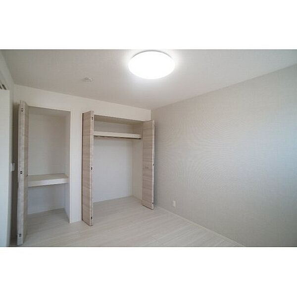 apartment 群馬県前橋市文京町3丁目
文京町の賃貸情報を見る
物件地図