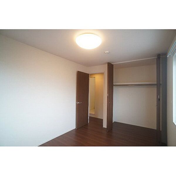 apartment 群馬県前橋市下大島町
下大島町の賃貸情報を見る
物件地図