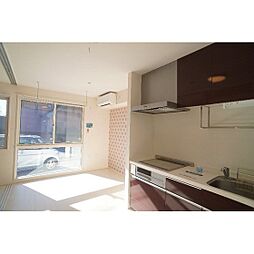 セプトガーデン元総社 102 1階1DKのリビング/ダイニング