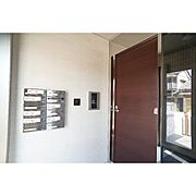 共用エントランスにはオートロックあり