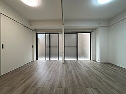 パインクレスト信濃町 1LDKのリビング/ダイニング