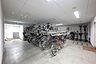 その他：【駐輪場】雨風から自転車を守ることができる、屋根付きの駐輪場が備わっています。お天気の悪い日もスムーズに乗り降りできます。