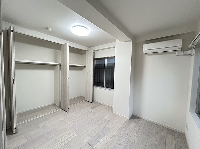 洋室 方南日卓ハイツ 1階/-