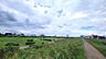 周辺：【多摩川河川敷】徒歩8分(約620m)。広々とした青空のもとで、ペットとのお散歩やランニングなどを楽しむことができます。日常に心地良いリフレッシュタイムが取り入れられそうです。