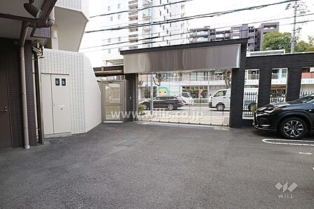 駐車場出入口