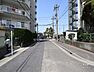 その他：物件の西側前面道路（南側から）