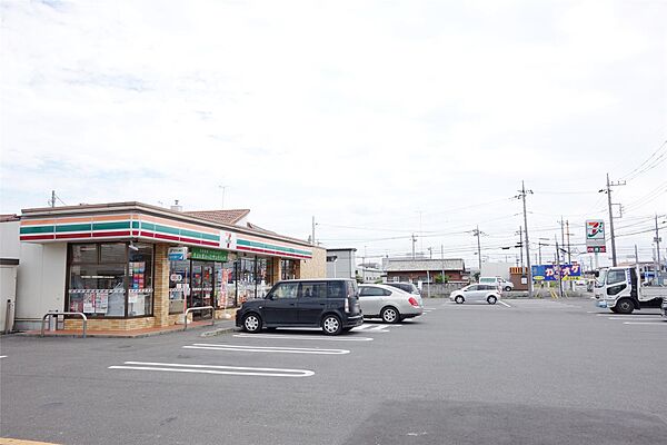 画像3:ローソン足利八椚町店(1、079m)