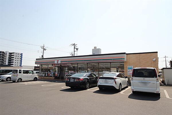 画像4:セブンイレブン足利朝倉町店(465m)