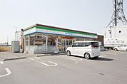 ファミリーマート足利福居町店(923m)
