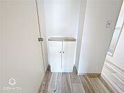 シューズボックス