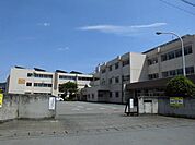 足利市立青葉小学校(1、272m)