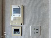 来客の顔が確認できるモニターホン付きで安心♪