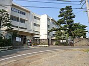 南野川小学校まで約350m、徒歩5分