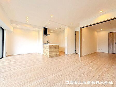 家具を置いても余裕を感じられる広さも魅力。ファミリーものびのび暮らせそうです。