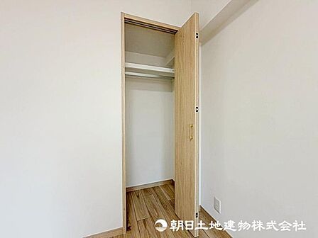 各室収納スペース付きの便利な間取りです！空間をスッキリ広く活用できます。