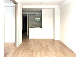 ジオ市谷仲之町 1階2LDKのリビング/ダイニング