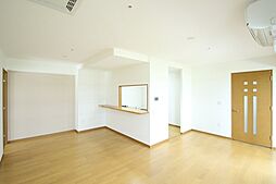 東京臨海高速鉄道りんかい線 品川シーサイド駅 徒歩3分の賃貸マンション 20階3LDKのリビング/ダイニング