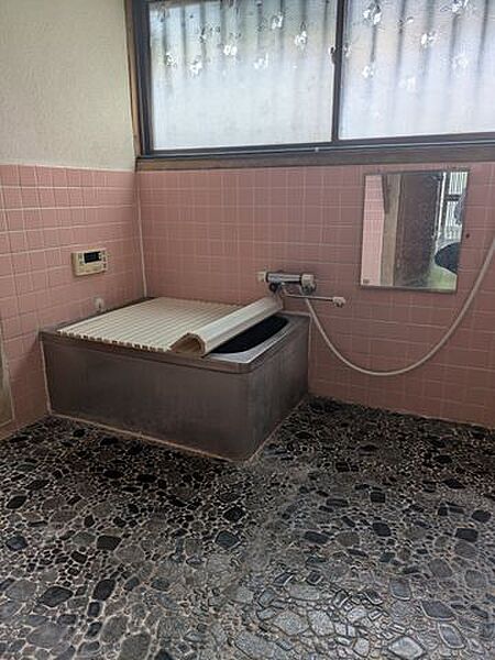 浴室を拡大表示