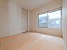 室内：1階和室