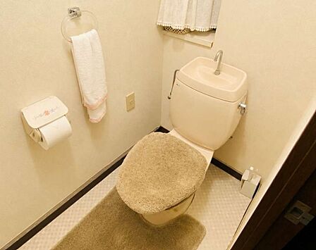 シンプルでお手入れしやすいトイレ◎