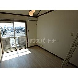 フロンティアIII　Ｄ棟 2階1Kのリビング/ダイニング