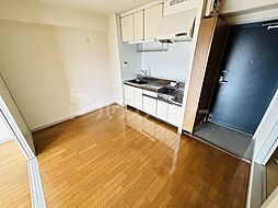 エステートマリン 4階2DKのリビング/ダイニング