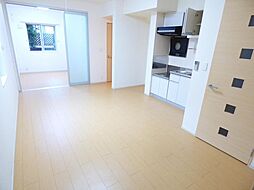 エレガンス 1階1LDKのリビング/ダイニング