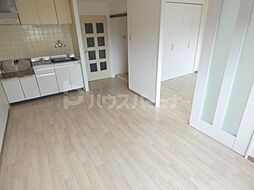 ストーンフィールドNO3 4階2DKのリビング/ダイニング