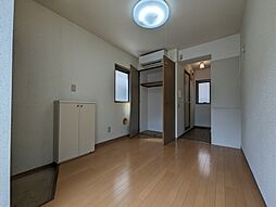 メゾンジュネス 105 1階ワンルームの室内