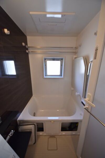 画像5:浴室に窓があって換気バッチリ
